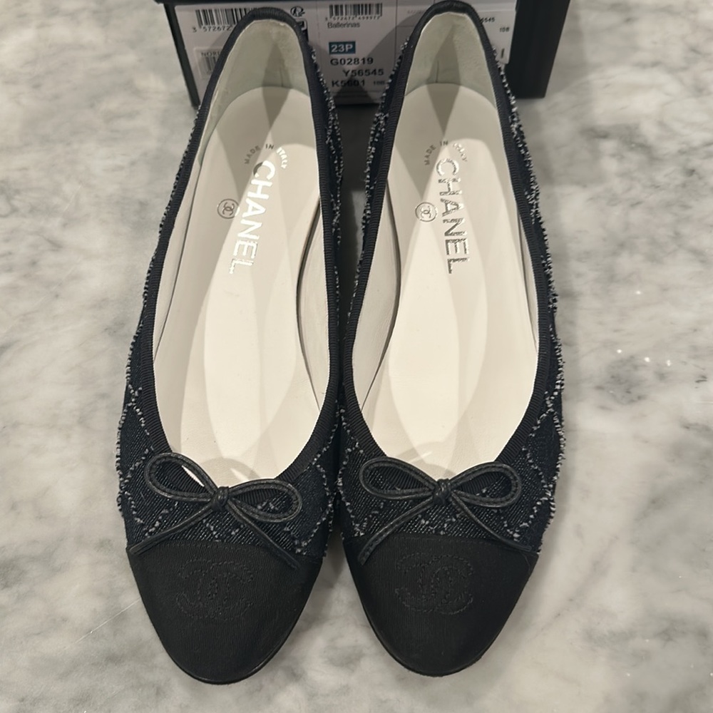 NEW Chanel Ballerinas - Picture 3 of 4